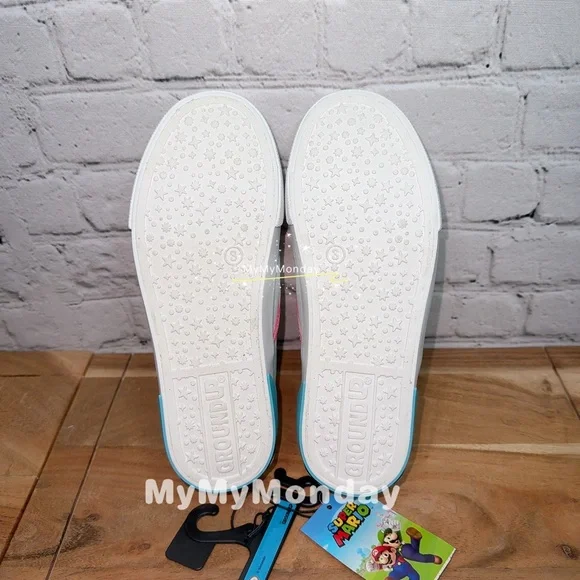 Super Mario Peach Slip On Shoe - Picture 5 of 7